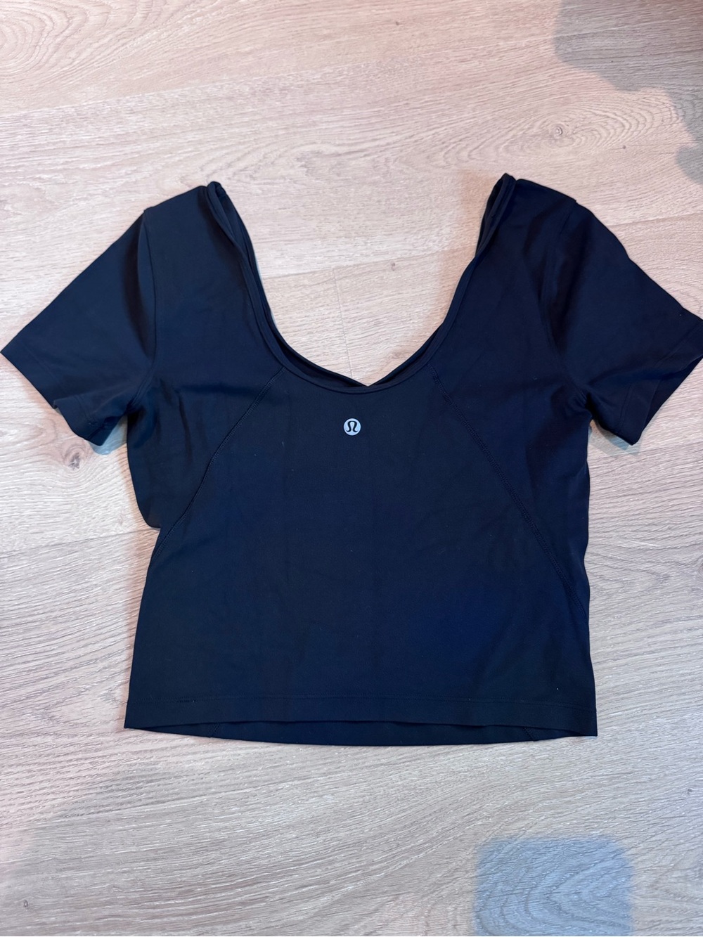 Lululemon V-neck Short Sleeve Cropped T-Shirt Top US6